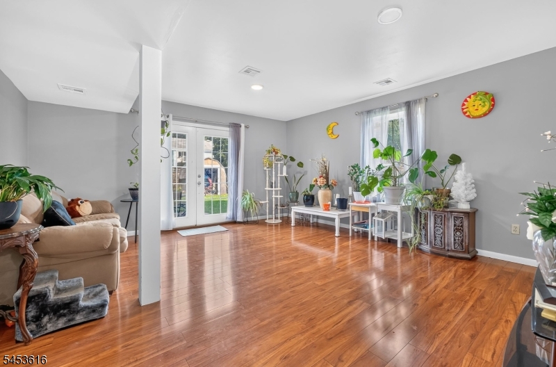 360 Congress St Property Photo 14