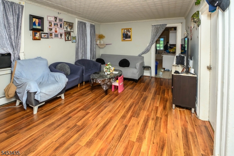 160 Mill St Property Photo 12