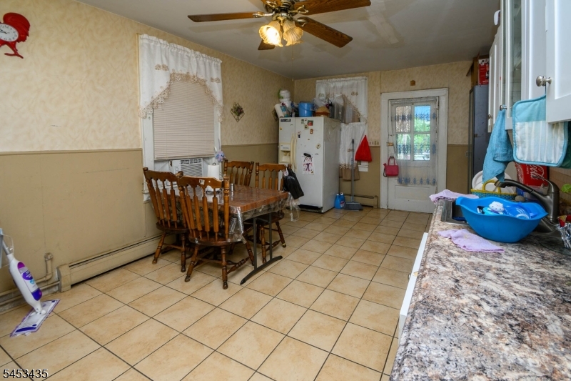 160 Mill St Property Photo 15
