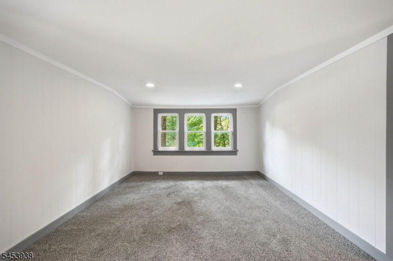 1 Woodland Ave Property Photo 32