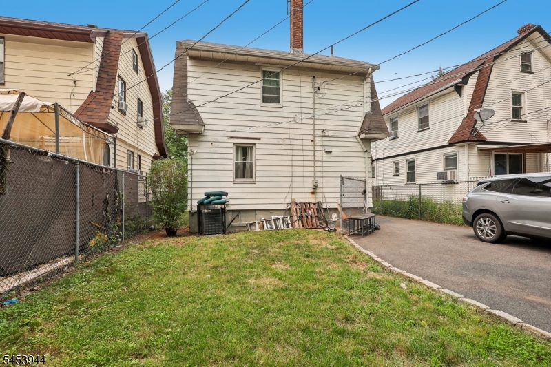 164 Freeman Ave Property Photo 31