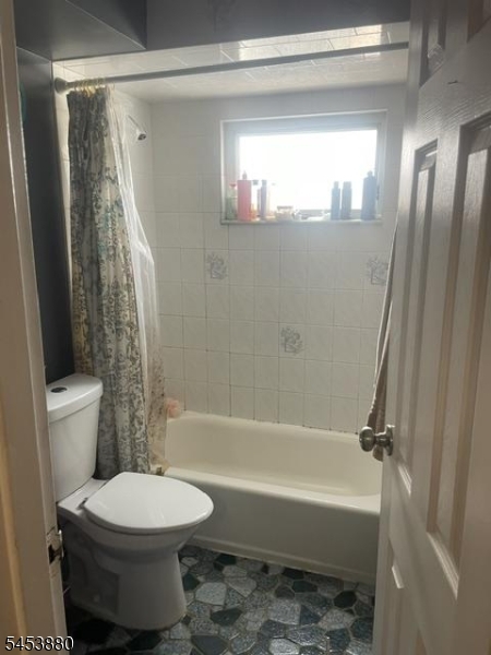 84 E Laurel St Property Photo 15