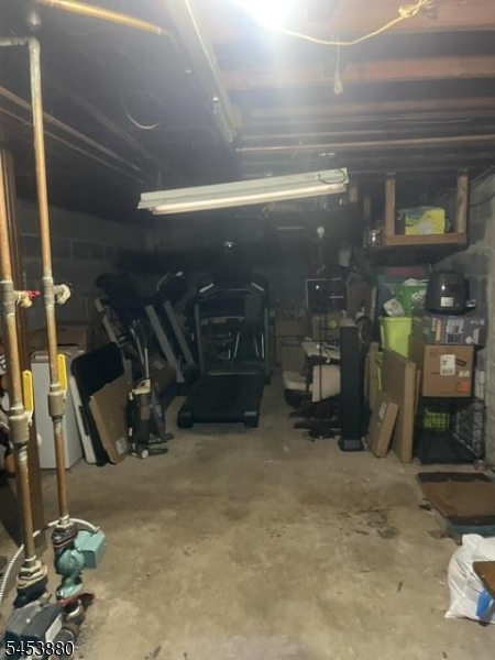 84 E Laurel St Property Photo 24