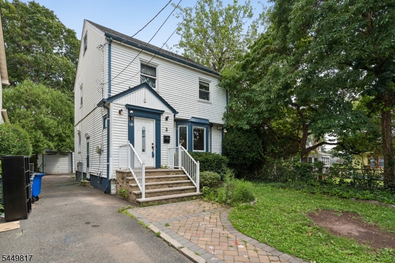 2 Elsman Ter Property Photo 2