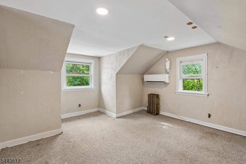 2 Elsman Ter Property Photo 19