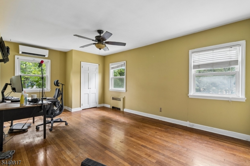 2 Elsman Ter Property Photo 22