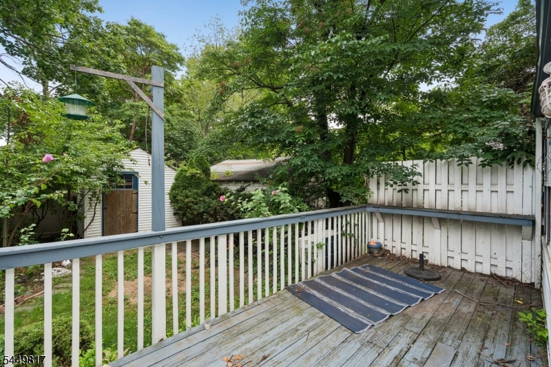 2 Elsman Ter Property Photo 30
