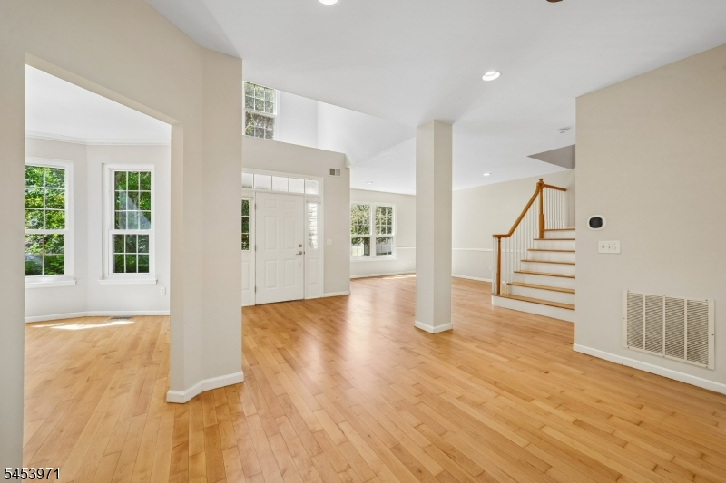 4 Revere Dr Property Photo 5