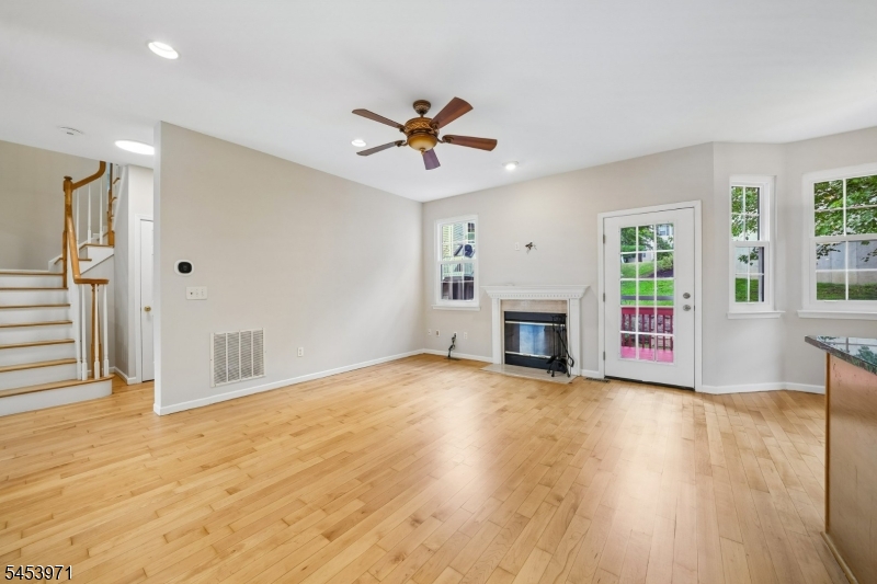 4 Revere Dr Property Photo 9