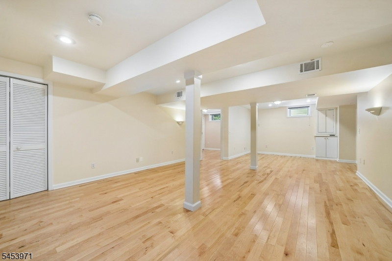 4 Revere Dr Property Photo 34