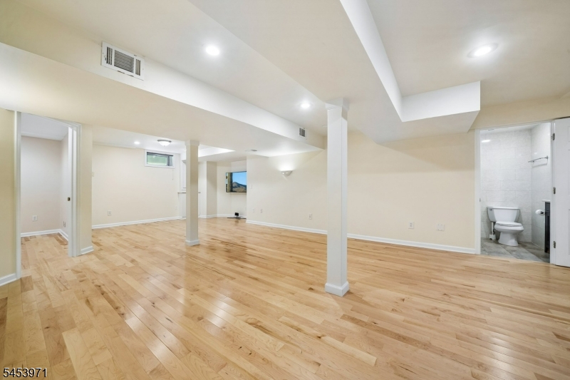 4 Revere Dr Property Photo 38