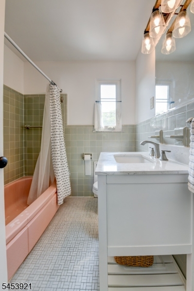 51 Troy Drive Property Photo 13