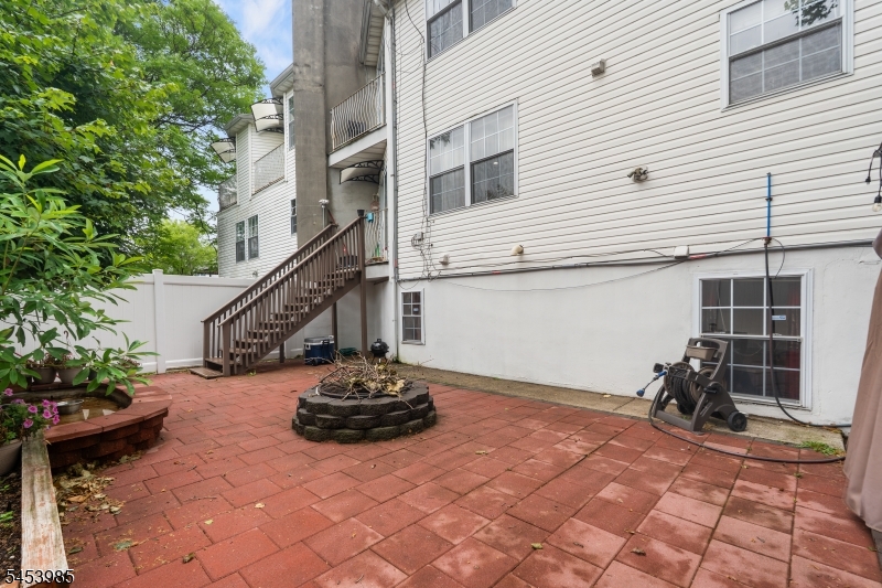 640 Riverside Ave Property Photo 21