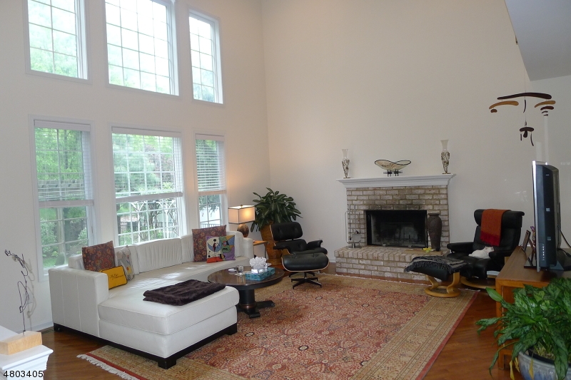 64 Ramapo Drive Property Photo 5