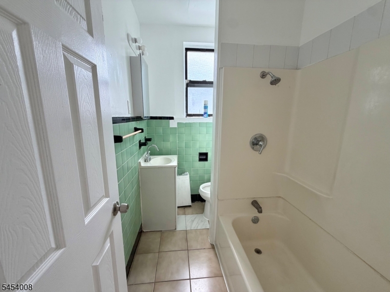 94 S Munn Ave 43 Property Photo 4