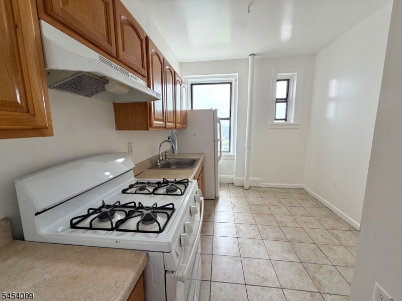 94 S Munn Ave 47 Property Photo 3