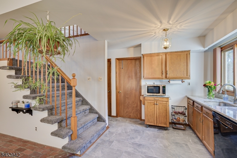16 Skytop Rd Property Photo 19