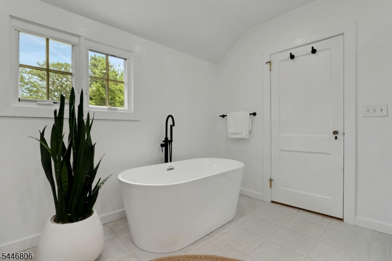 35 Hamilton Rd Property Photo 41
