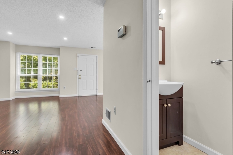 10 Brighton Way Property Photo 14