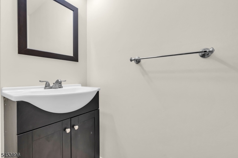 10 Brighton Way Property Photo 15