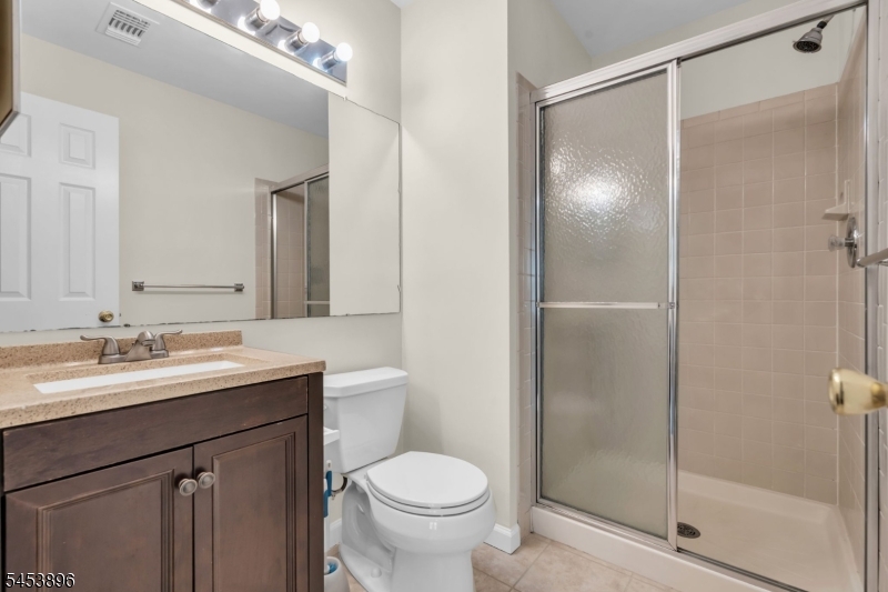 10 Brighton Way Property Photo 18