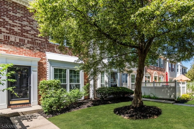 10 Brighton Way Property Photo 30
