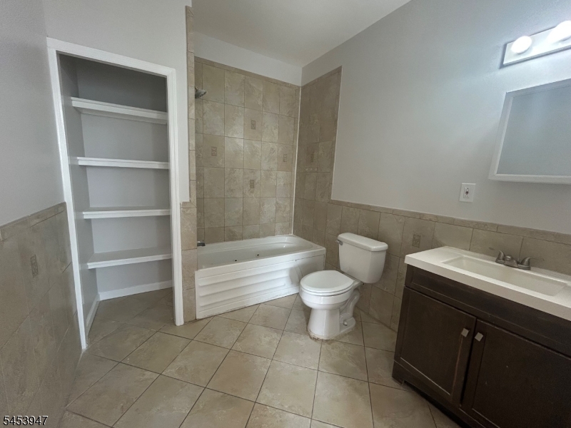 163 Dewey St Property Photo 8