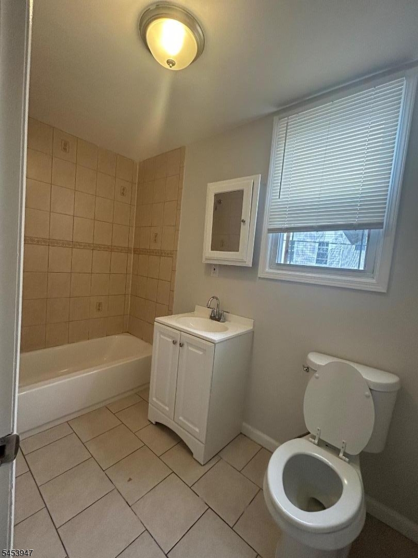 163 Dewey St Property Photo 20