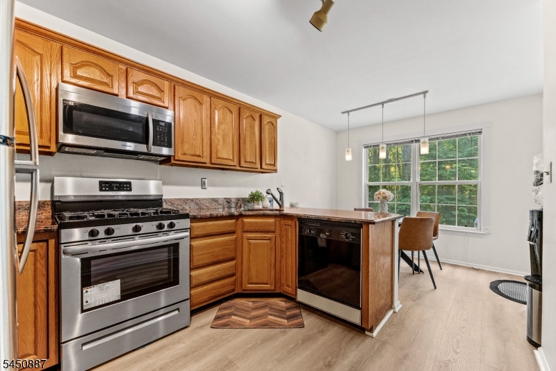 50 Washington Ct Property Photo 10