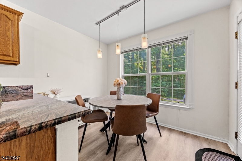 50 Washington Ct Property Photo 12