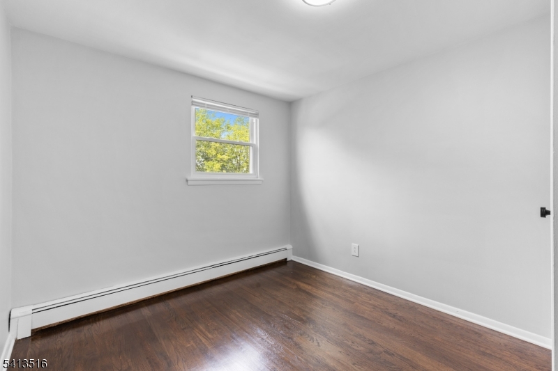 174 Terrace Ave Property Photo 25