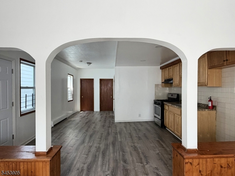 20 Highland Ave Property Photo 1
