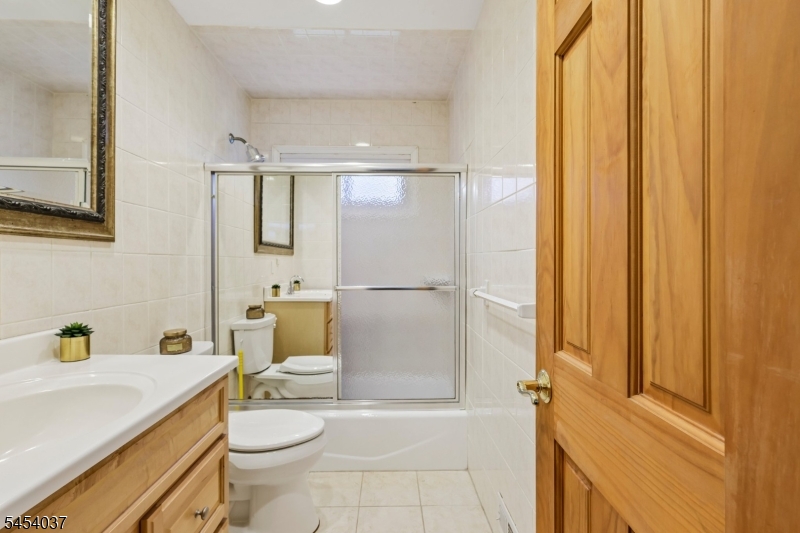 1020 Madison Ave Property Photo 17