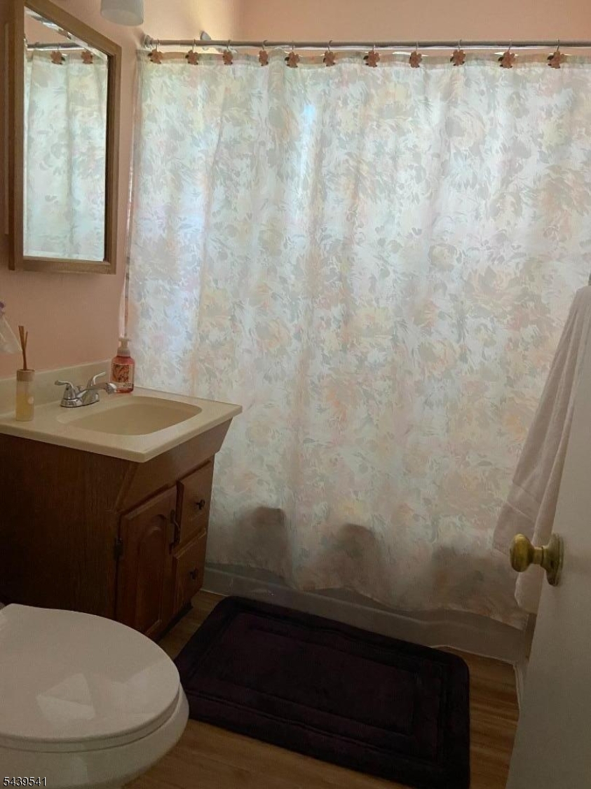 260 Nagle St Property Photo 13