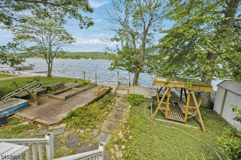 116 E Shore Culver Rd Property Photo 2