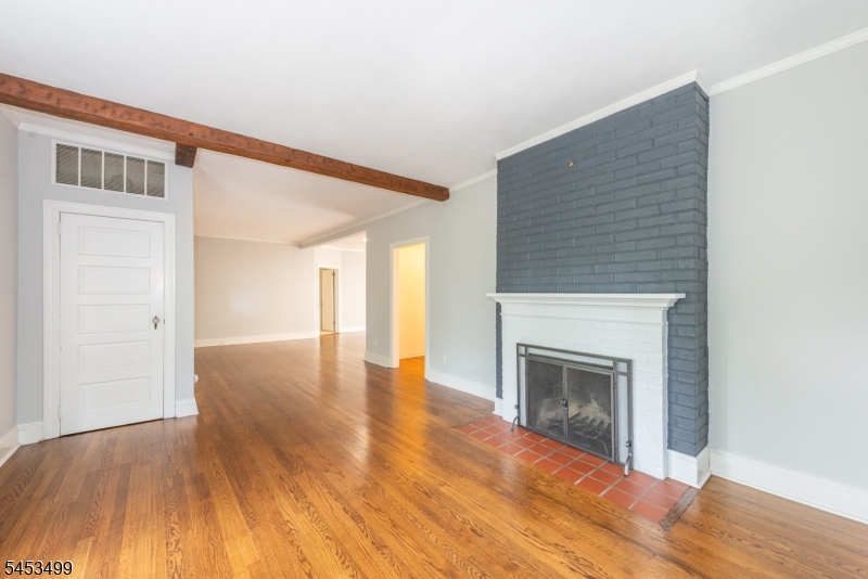 19 Pease Ave 1 Property Photo 8