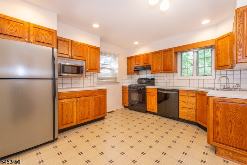 19 Pease Ave 1 Property Photo 12