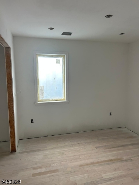 312 Lincoln St Property Photo 16