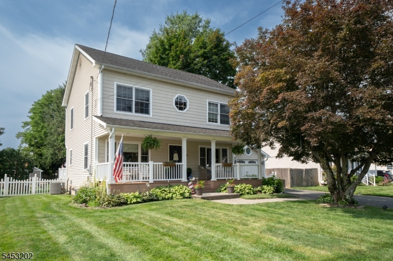 44 First St Property Photo 2