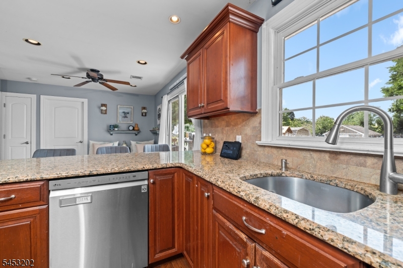 44 First St Property Photo 10