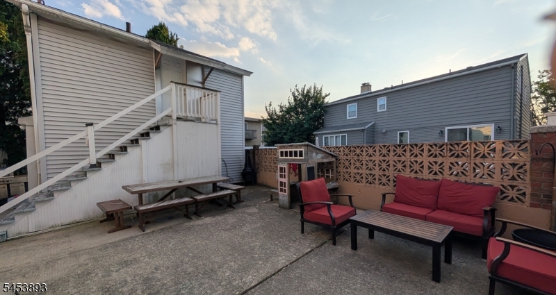 616 Hackensack St Property Photo 33