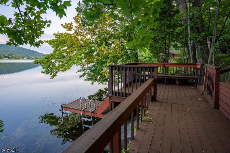 118 Lakeside Dr Property Photo 15