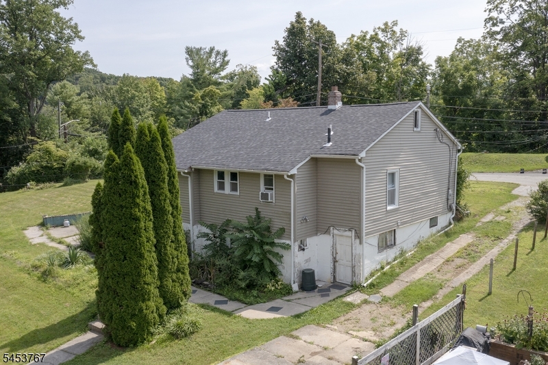 91 Sterling St Property Photo 10