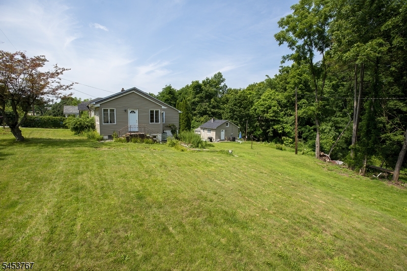 91 Sterling St Property Photo 12