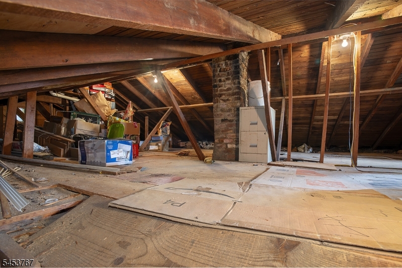 91 Sterling St Property Photo 32