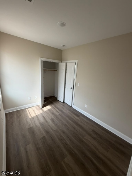 923 Kenneth Ave Property Photo 2