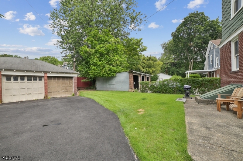 238 Park St 2 Property Photo 14