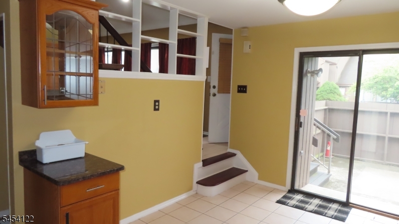 3443 Bloomingdale Dr Property Photo 5