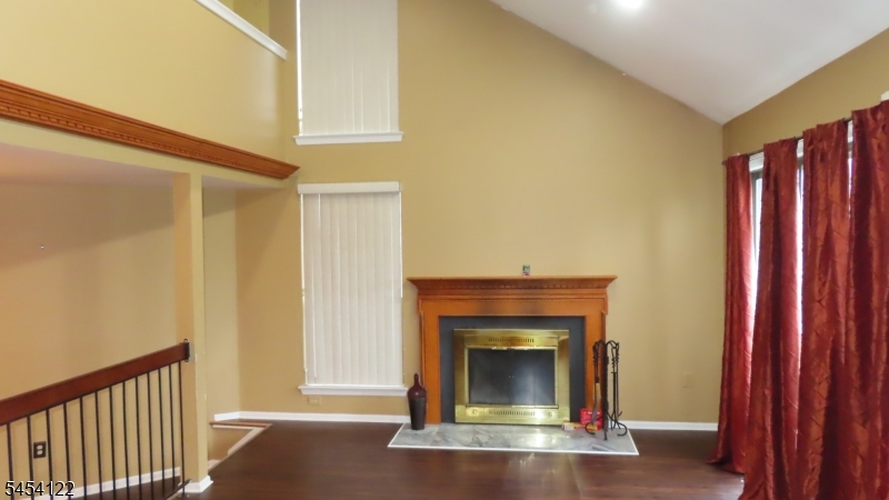 3443 Bloomingdale Dr Property Photo 14
