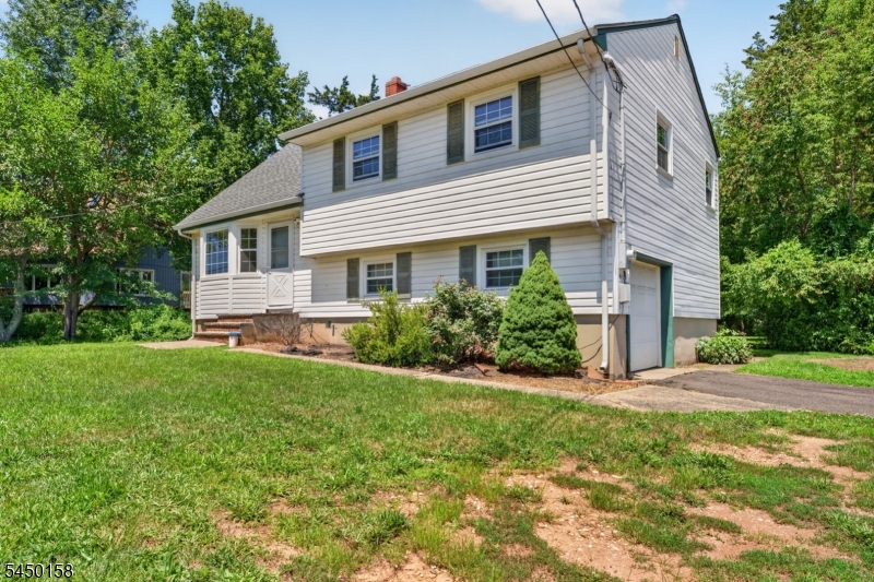 1387 Hamilton St Property Photo 2